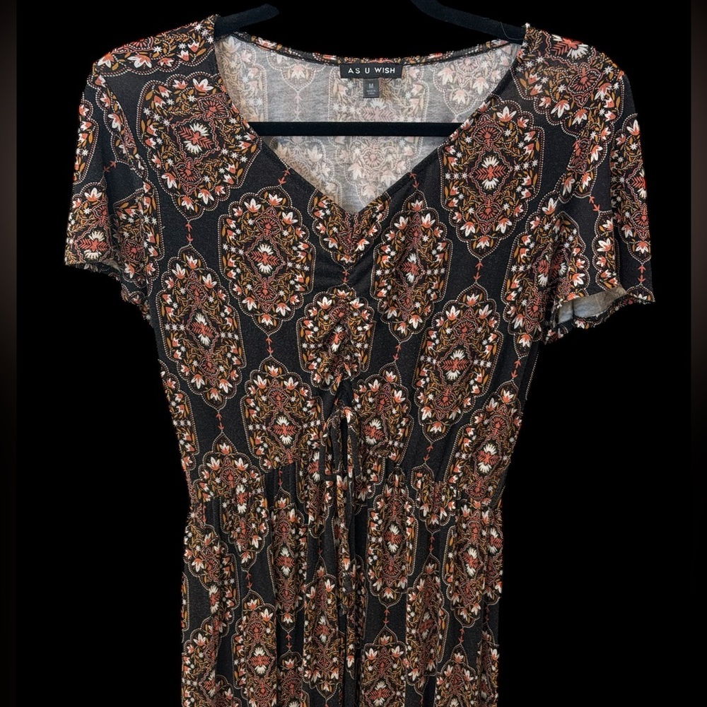 As U Wish Boho Medallion Maxi Dress M Short Sleeve V-Neck - Picture 4 of 7